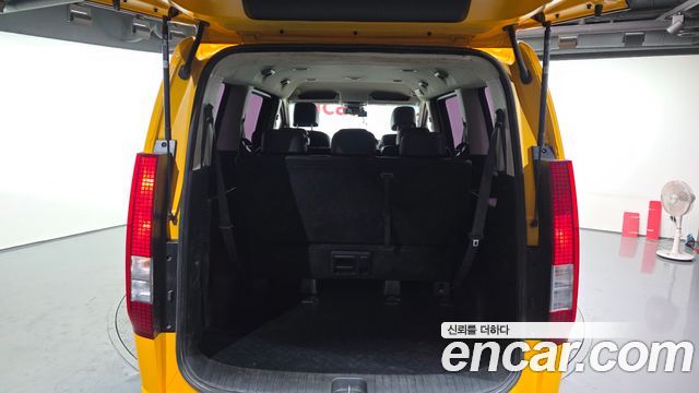 Hyundai Staria 2022 — photo 20
