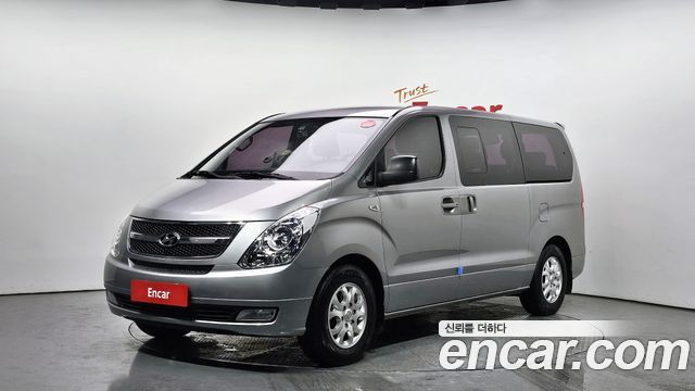 Hyundai Starex 2015 — photo 1