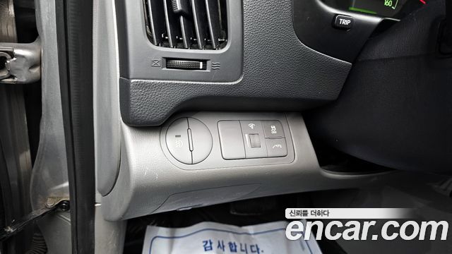 Hyundai Starex 2015 — photo 14