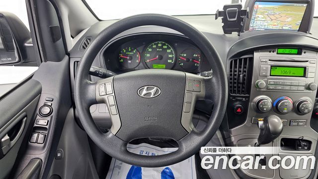 Hyundai Starex 2015 — photo 15