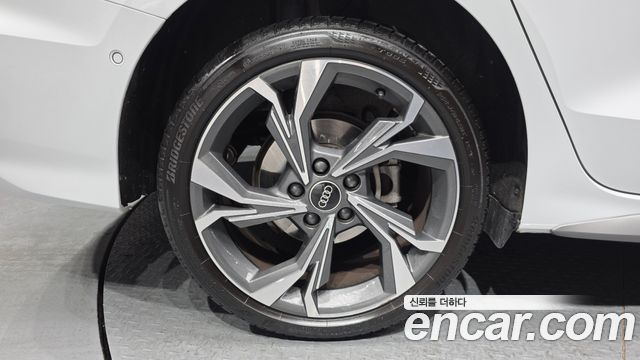 Audi A3 2022 — photo 5