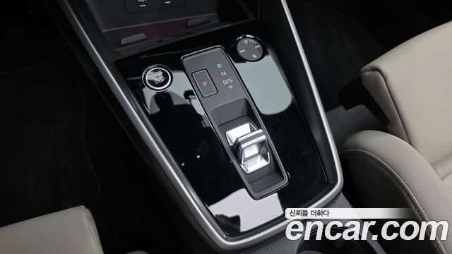 Audi A3 2022 — photo 9