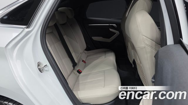 Audi A3 2022 — photo 12