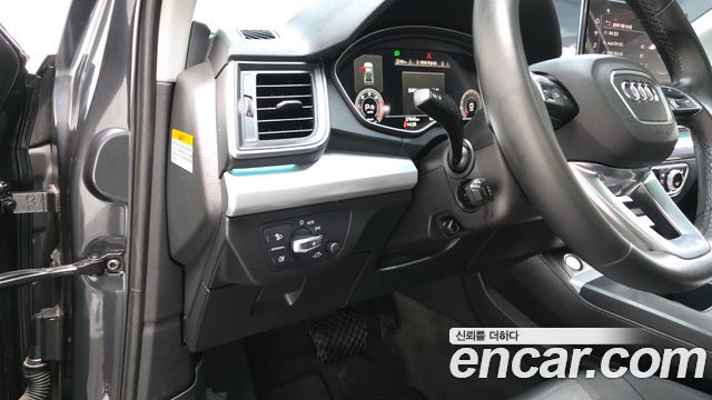 Audi Q5 2021 — photo 13