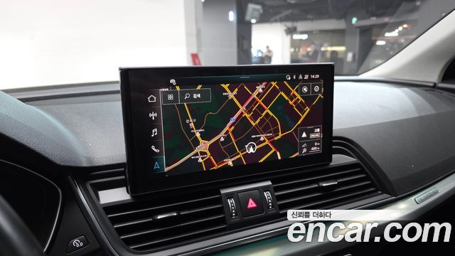 Audi Q5 2021 — photo 15