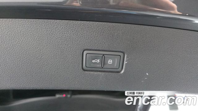 Audi Q5 2021 — photo 20