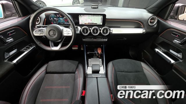 Mercedes-Benz GLB-Class 2022 — photo 7