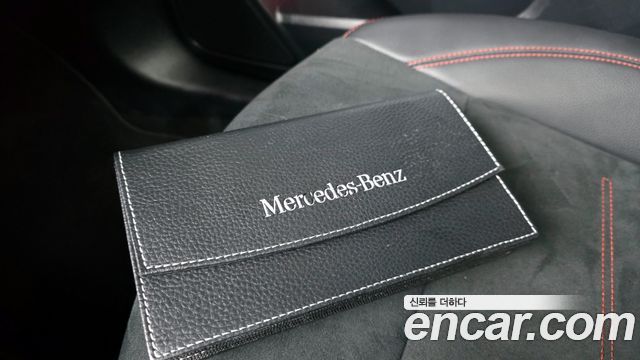 Mercedes-Benz GLB-Class 2022 — photo 17