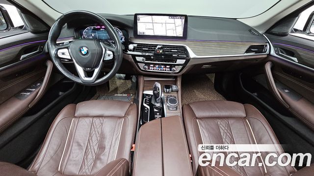 BMW 5-Series 2021 — photo 7