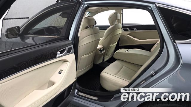 Hyundai Genesis 2015 — photo 12