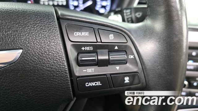 Hyundai Genesis 2015 — photo 18