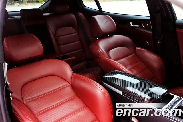 Kia Stinger 2018 — photo 10