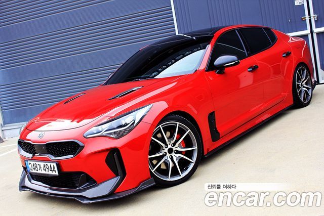 Kia Stinger 2018 — photo 11