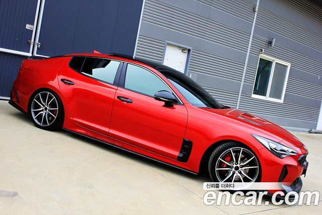 Kia Stinger 2018 — photo 12
