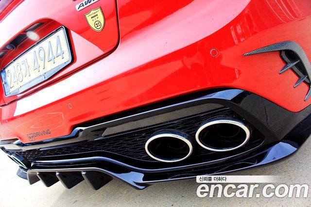 Kia Stinger 2018 — photo 16