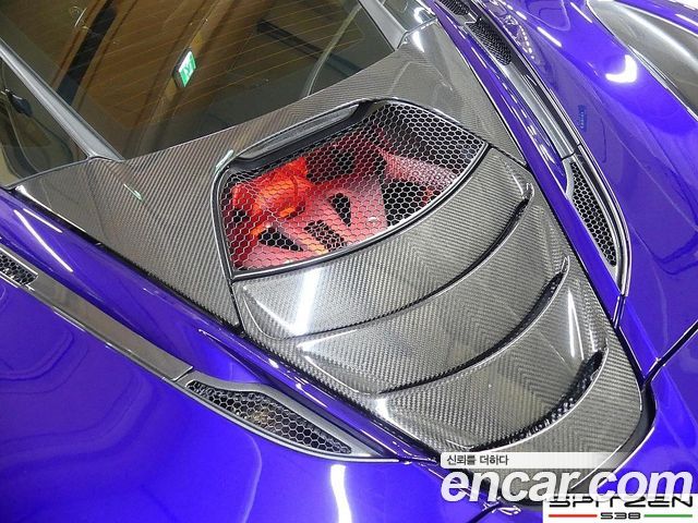 Mclaren 720S 2018 — photo 6