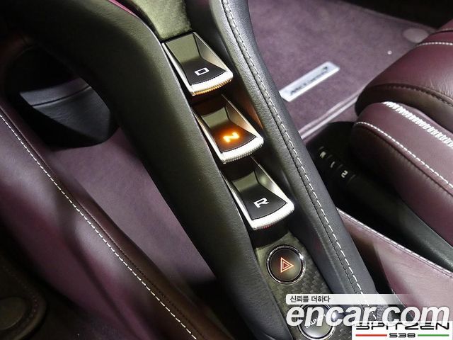 Mclaren 720S 2018 — photo 9