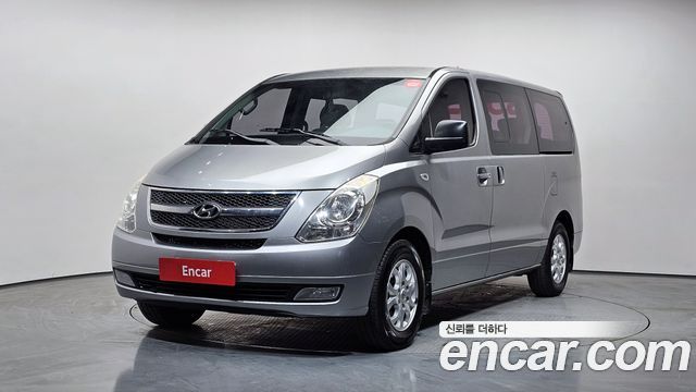 Hyundai Starex 2013 — photo 1