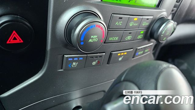 Hyundai Starex 2013 — photo 17