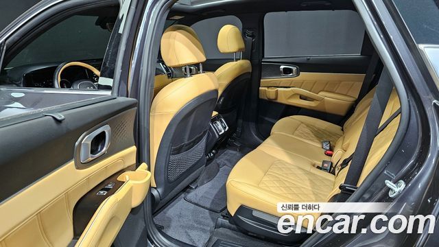 Kia Sorento 2022 — photo 11
