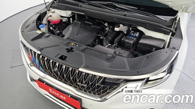 Kia Canival 2023 — photo 6