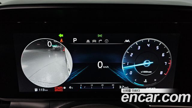 Kia Canival 2023 — photo 8
