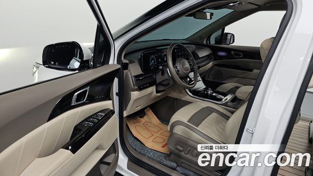 Kia Canival 2023 — photo 10
