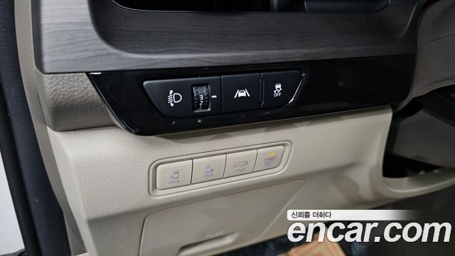 Kia Canival 2023 — photo 13