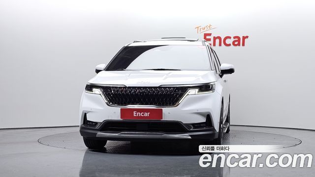 Kia Canival 2022 — photo 3