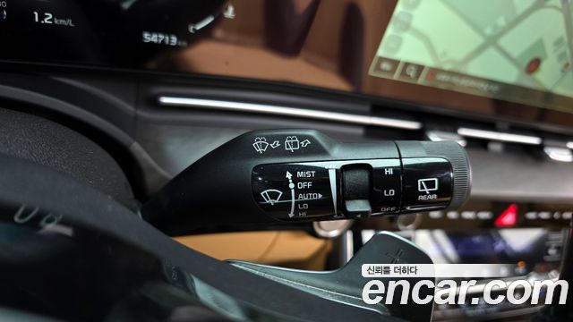 Kia Canival 2022 — photo 18