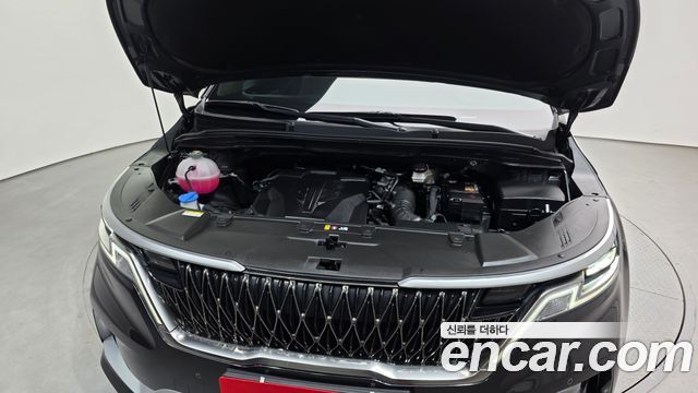 Kia Canival 2023 — photo 6