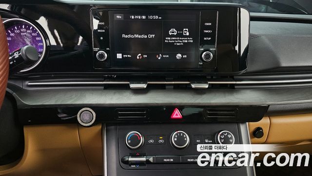 Kia Canival 2023 — photo 15