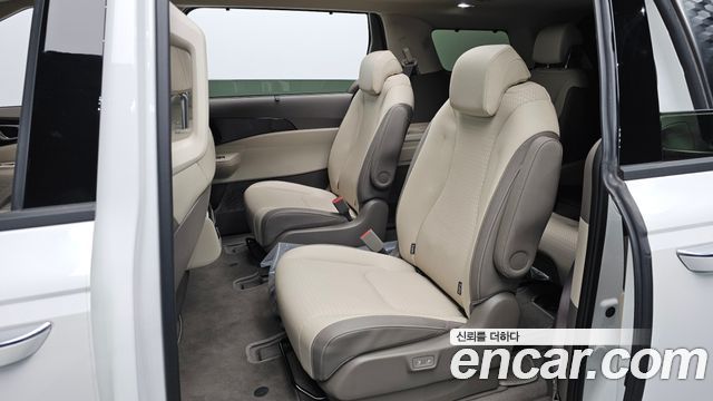 Kia Canival 2024 — photo 12