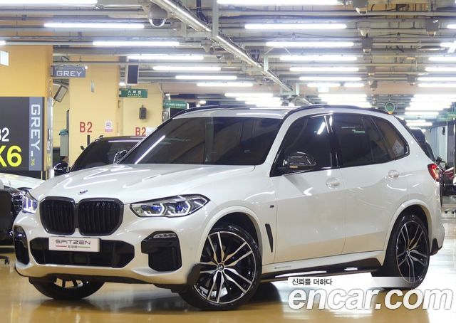 BMW X5 2021 — photo 2