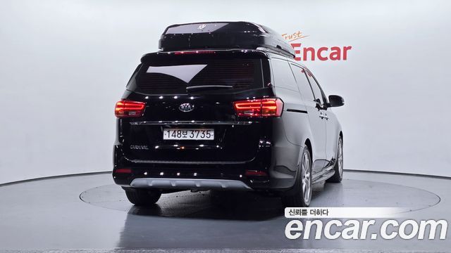 Kia Canival 2020 — photo 4