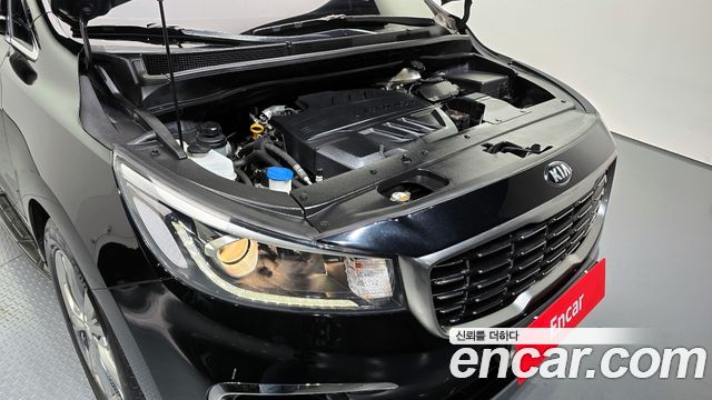 Kia Canival 2020 — photo 6