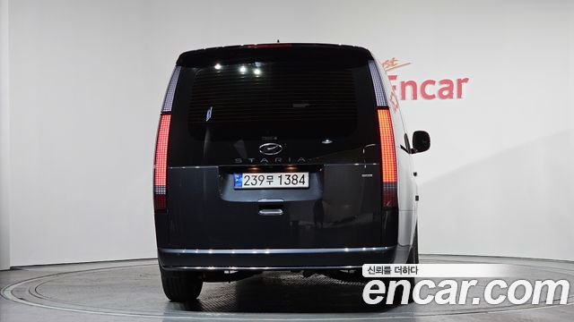 Hyundai Staria 2023 — photo 4