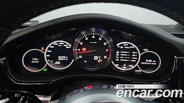 Porsche Panamera 2018 — photo 8