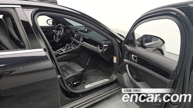 Porsche Panamera 2018 — photo 11