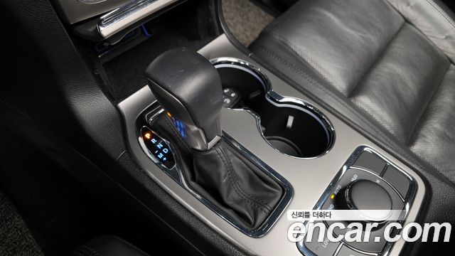 Jeep Cherokee 2018 — photo 9