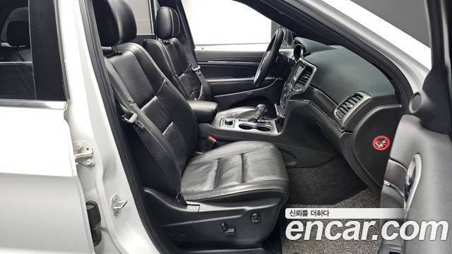 Jeep Cherokee 2018 — photo 10