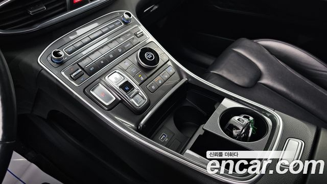 Hyundai Santafe 2021 — photo 9