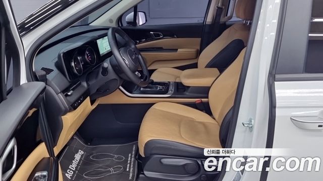 Kia Canival 2023 — photo 10