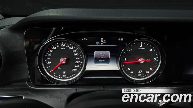 Mercedes-Benz E-Class 2017 — photo 8