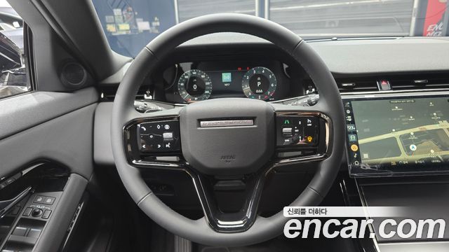 Land Rover Range Rover Evoque 2026 — photo 14
