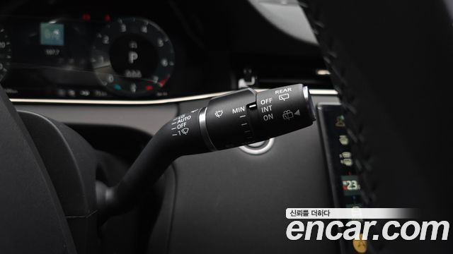 Land Rover Range Rover Evoque 2026 — photo 17