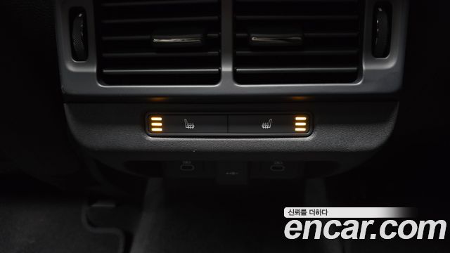 Land Rover Range Rover Evoque 2026 — photo 18