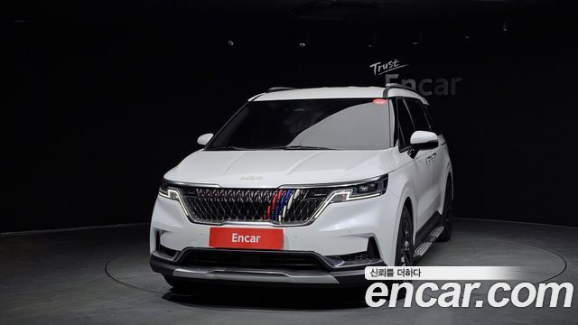 Kia Canival 2021 — photo 3