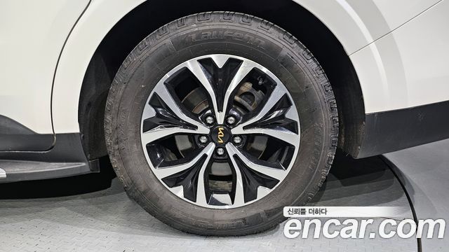 Kia Canival 2021 — photo 5