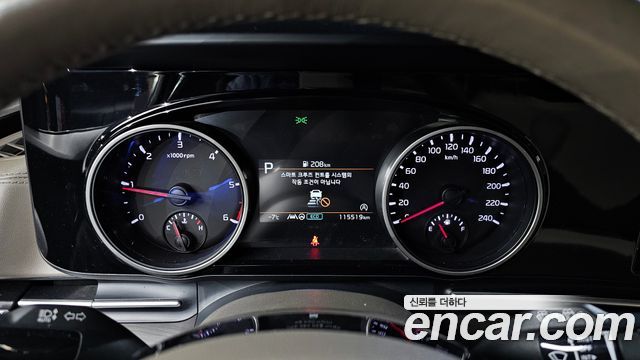 Kia Canival 2021 — photo 8